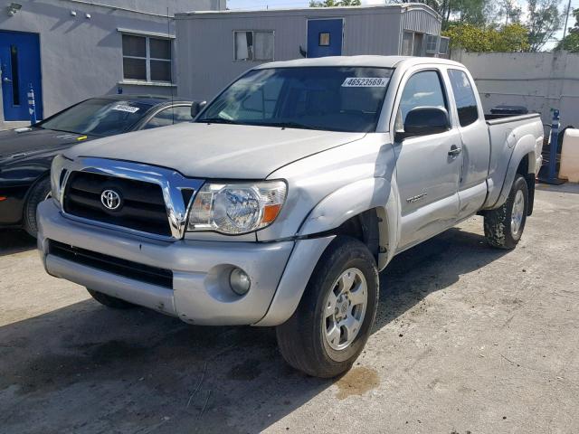 5TETU62N86Z157703 - 2006 TOYOTA TACOMA PRE SILVER photo 2