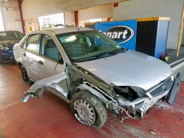 1FAFP34N85W308122 - 2005 FORD FOCUS ZX4 SILVER photo 1