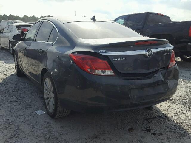 2G4GR5EK7C9156327 - 2012 BUICK REGAL GRAY photo 3