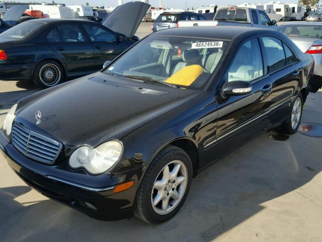 WDBRF61J72F284757 - 2002 MERCEDES-BENZ C 240 BLACK photo 2