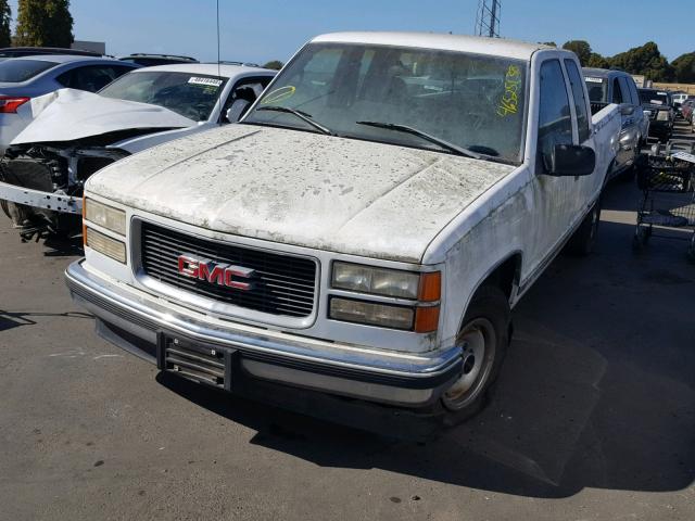 2GTFC29R1V1511727 - 1997 GMC SIERRA C25 WHITE photo 2