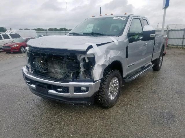 1FT7X2BT8HEB61255 - 2017 FORD F250 SUPER SILVER photo 2