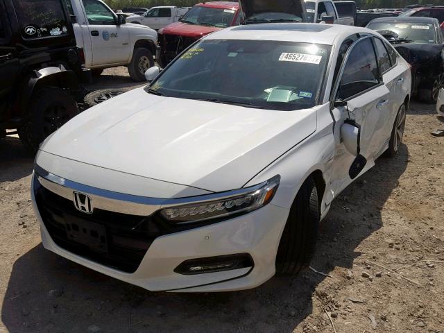 1HGCV1F90JA218883 - 2018 HONDA ACCORD TOU WHITE photo 2