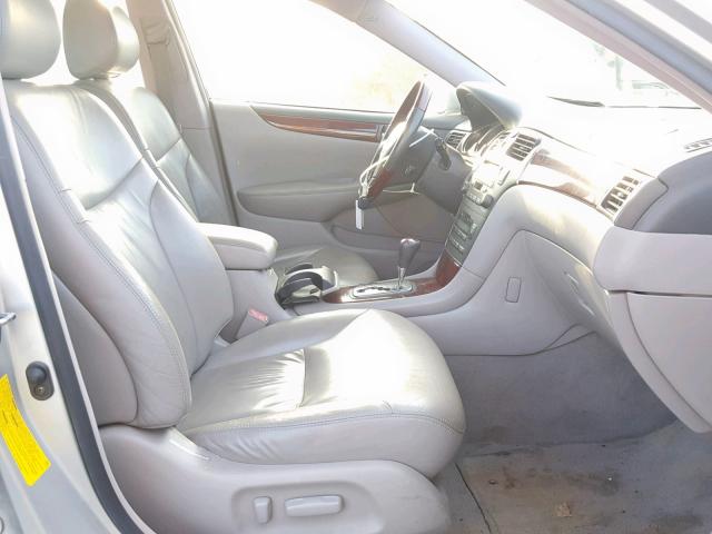 JTHBF30G136021574 - 2003 LEXUS ES 300 SILVER photo 5