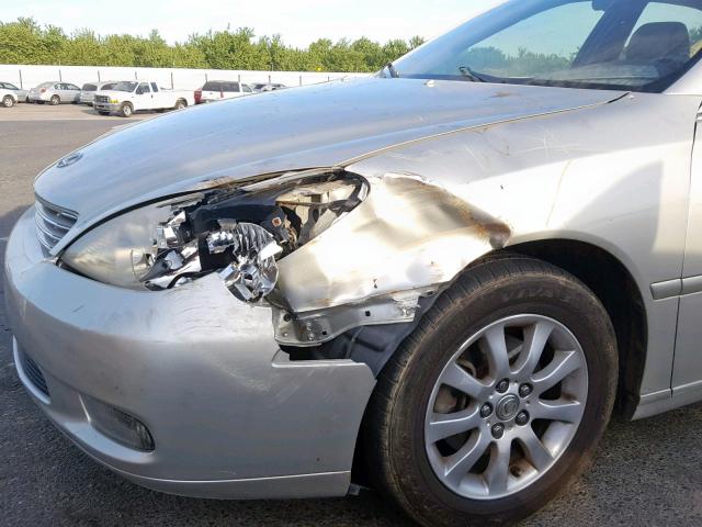 JTHBF30G136021574 - 2003 LEXUS ES 300 SILVER photo 9