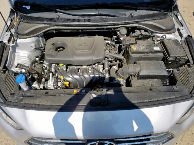 3KPC24A30KE056702 - 2019 HYUNDAI ACCENT SE SILVER photo 7