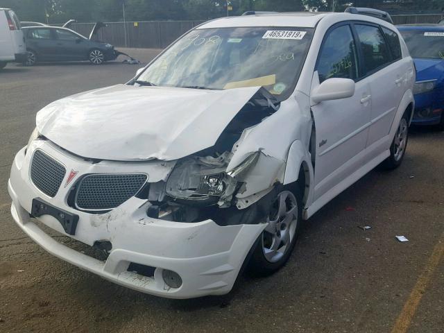 5Y2SL65897Z427992 - 2007 PONTIAC VIBE WHITE photo 2