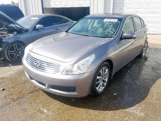 JNKCV61E29M305046 - 2009 INFINITI G37 BASE GRAY photo 2