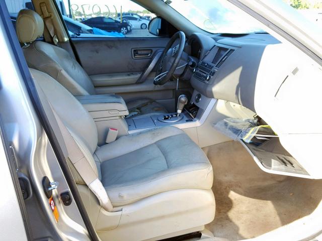 JNRAS08W55X201849 - 2005 INFINITI FX35 SILVER photo 5