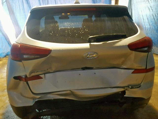 KM8J2CA45KU905214 - 2019 HYUNDAI TUCSON SE SILVER photo 9