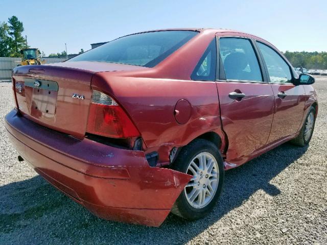 1FAHP34N25W246340 - 2005 FORD FOCUS ZX4 BURGUNDY photo 4