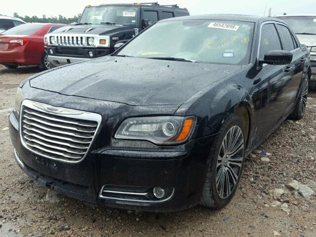 2C3CCABT9DH699460 - 2013 CHRYSLER 300 V6 BLACK photo 2