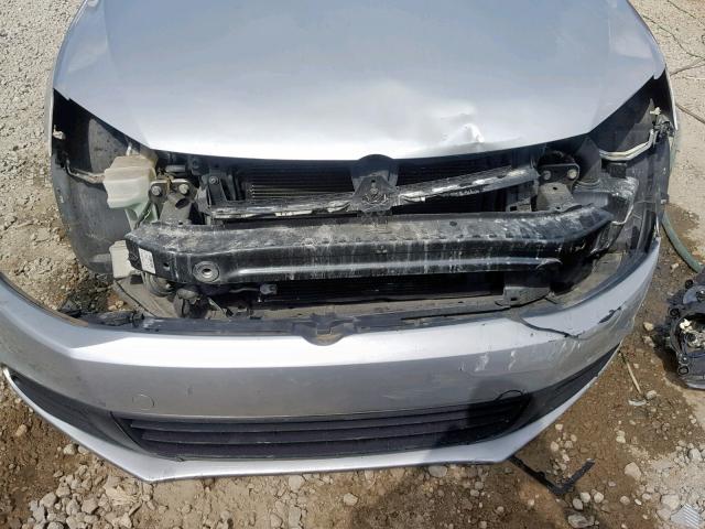 3VW2K7AJ1CM385604 - 2012 VOLKSWAGEN JETTA BASE 银色 照片 9