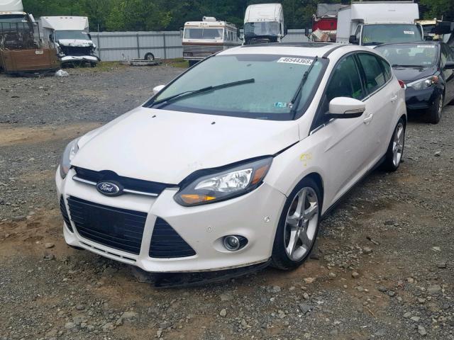 1FADP3N2XDL206977 - 2013 FORD FOCUS TITA WHITE photo 2