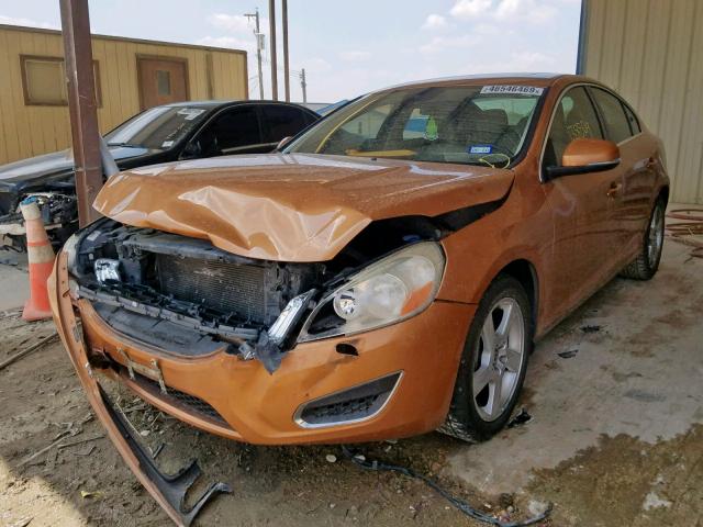 YV1612FS5D2177207 - 2013 VOLVO S60 T5 ORANGE photo 2