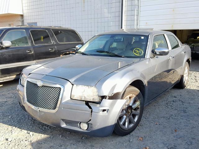 2C3KA53G77H705349 - 2007 CHRYSLER 300 TOURIN GRAY photo 2