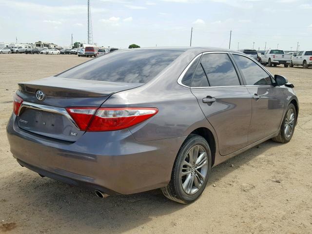 4T1BF1FK8GU150426 - 2016 TOYOTA CAMRY LE CHARCOAL photo 4
