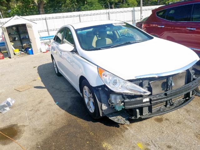 5NPEB4AC2DH703110 - 2013 HYUNDAI SONATA GLS WHITE photo 1