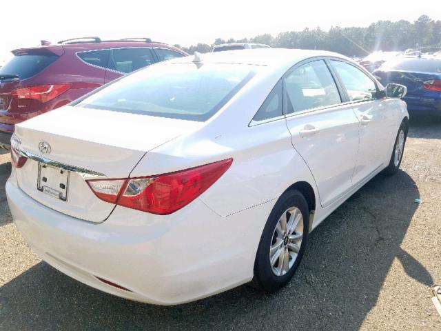 5NPEB4AC2DH703110 - 2013 HYUNDAI SONATA GLS WHITE photo 4