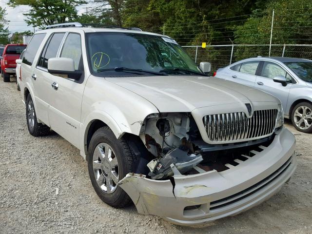 5LMFU28516LJ24353 - 2006 LINCOLN NAVIGATOR WHITE photo 1