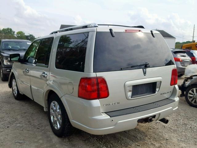 5LMFU28516LJ24353 - 2006 LINCOLN NAVIGATOR WHITE photo 3