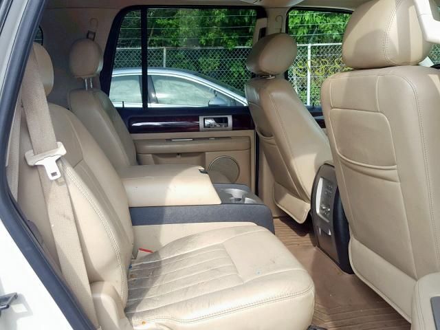 5LMFU28516LJ24353 - 2006 LINCOLN NAVIGATOR WHITE photo 6