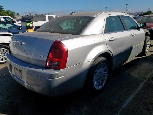 2C3JA43R05H624066 - 2005 CHRYSLER 300 SILVER photo 4