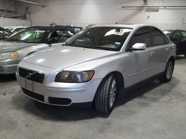 YV1MS382152053055 - 2005 VOLVO S40 2.4I SILVER photo 2