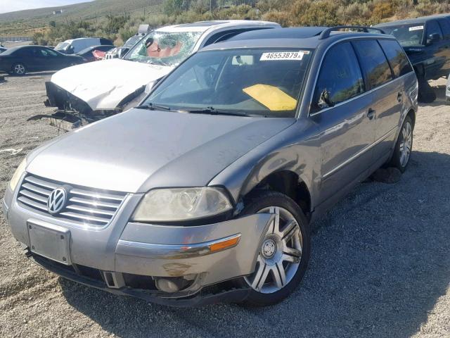 WVWCD63B15E028160 - 2005 VOLKSWAGEN PASSAT GLS GRAY photo 2