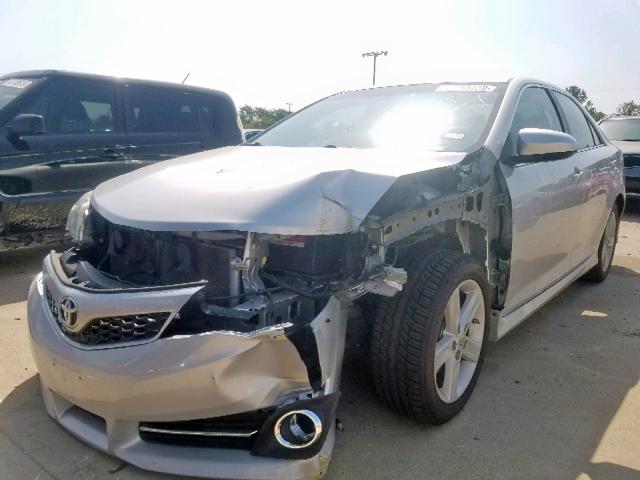 4T1BF1FK3CU505738 - 2012 TOYOTA CAMRY BASE SILVER photo 2