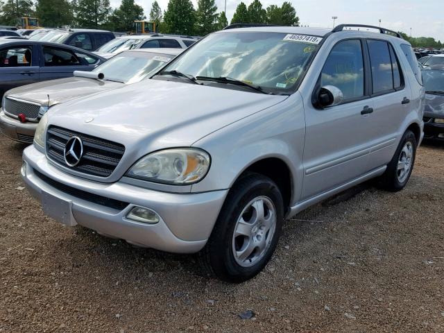 4JGAB57E94A509335 - 2004 MERCEDES-BENZ ML 350 SILVER photo 2