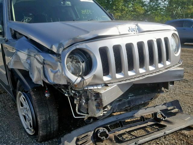 1C4NJRBB4HD105635 - 2017 JEEP PATRIOT SP GRAY photo 9