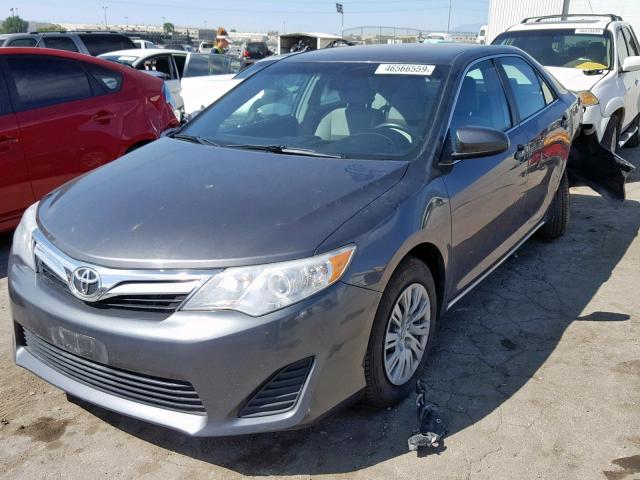 4T1BF1FKXDU279991 - 2013 TOYOTA CAMRY L GRAY photo 2