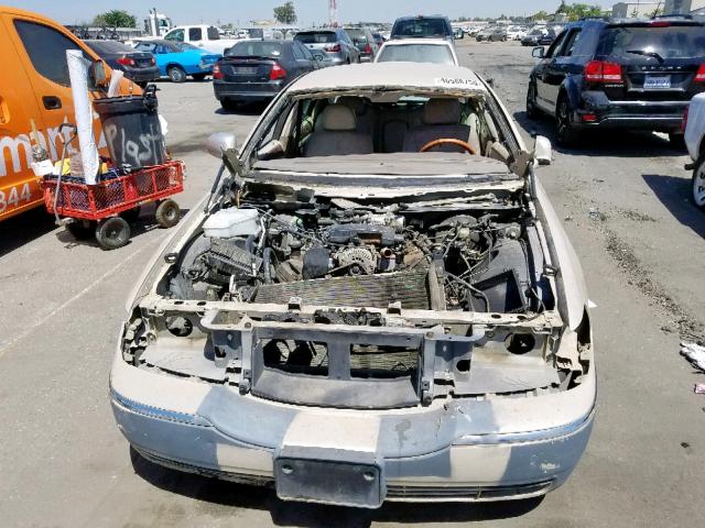 1LNHM85W63Y676392 - 2003 LINCOLN TOWN CAR C CREAM photo 9