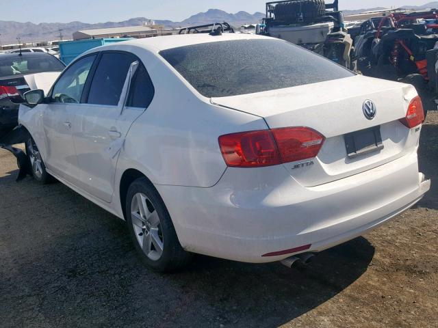 3VWLL7AJ4DM304307 - 2013 VOLKSWAGEN JETTA TDI WHITE photo 3