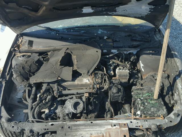 1G1JF52F437137206 - 2003 CHEVROLET CAVALIER L WHITE photo 7