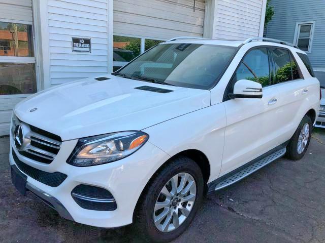 4JGDA0EB0GA710184 - 2016 MERCEDES-BENZ GLE 300D 4 WHITE photo 2