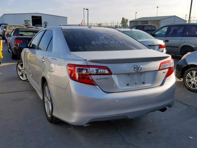 4T1BF1FK8CU600456 - 2012 TOYOTA CAMRY BASE SILVER photo 3