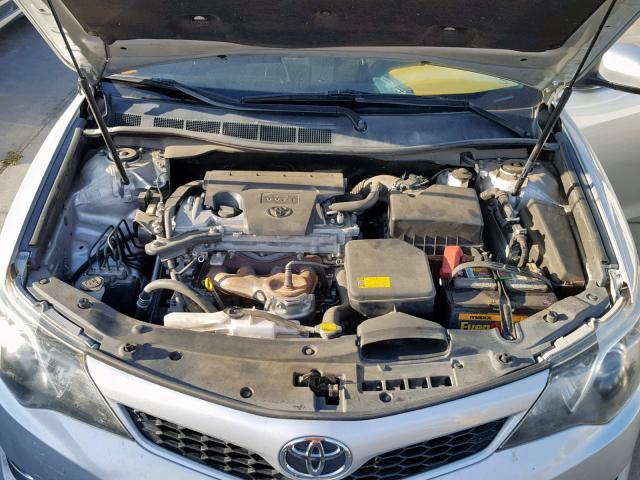 4T1BF1FK8CU600456 - 2012 TOYOTA CAMRY BASE SILVER photo 7