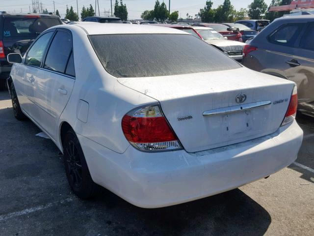 4T1BE32K65U572339 - 2005 TOYOTA CAMRY LE WHITE photo 3