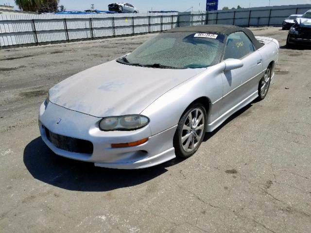 2G1FP32K922120234 - 2002 CHEVROLET CAMARO SILVER photo 2