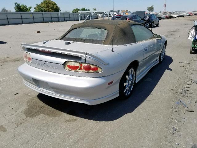 2G1FP32K922120234 - 2002 CHEVROLET CAMARO SILVER photo 4