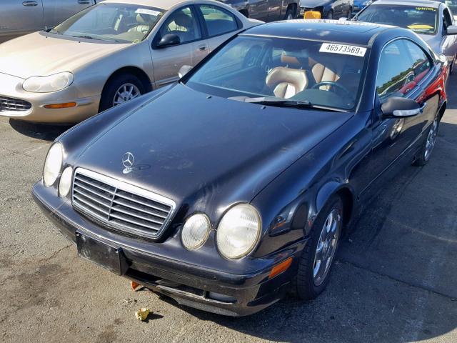 WDBLJ65G32T103237 - 2002 MERCEDES-BENZ CLK 320 BLACK photo 2