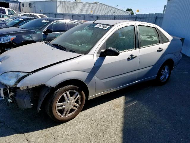 1FAFP34N95W214931 - 2005 FORD FOCUS ZX4 SILVER photo 2