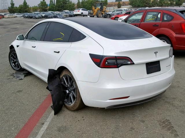 5YJ3E1EB0KF388172 - 2019 TESLA MODEL 3 WHITE photo 3