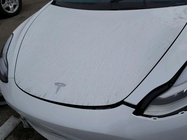 5YJ3E1EB0KF388172 - 2019 TESLA MODEL 3 WHITE photo 7