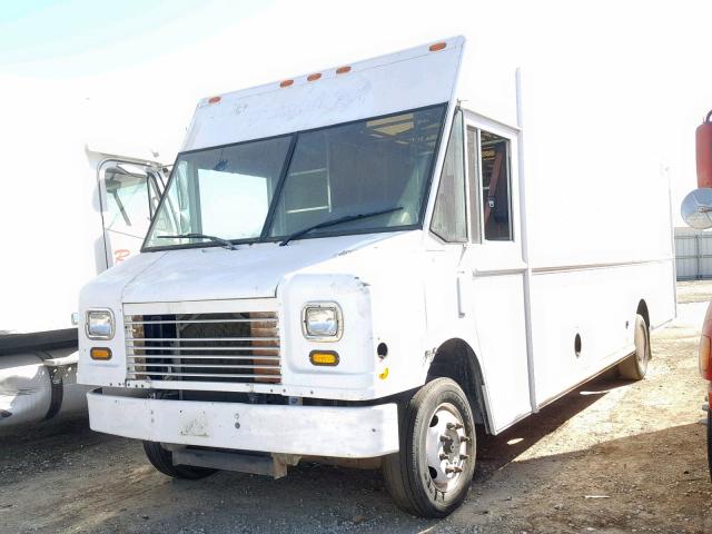 4UZAARBW67CY18814 - 2007 FREIGHTLINER CHASSIS M WHITE photo 2