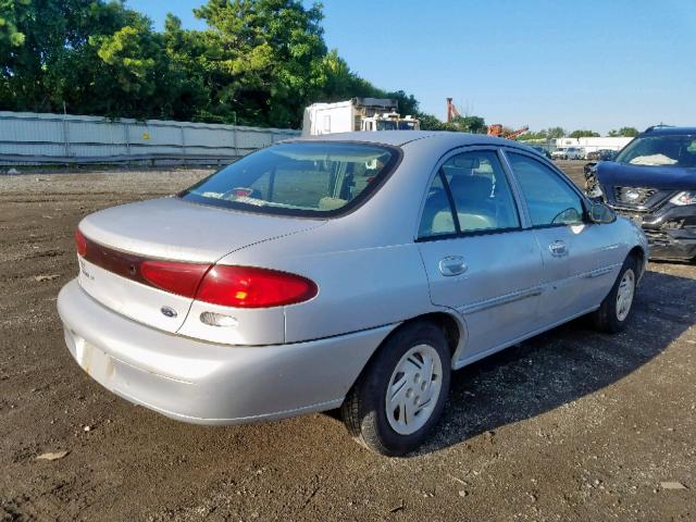 1FAFP13P3WW160423 - 1998 FORD ESCORT SE SILVER photo 4