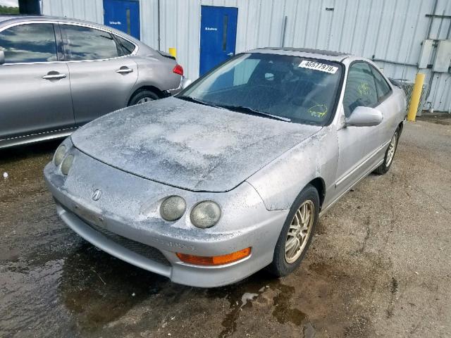 JH4DC4459YS010403 - 2000 ACURA INTEGRA LS SILVER photo 2