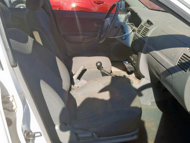 KNADC165356251873 - 2005 KIA RIO CINCO WHITE photo 5